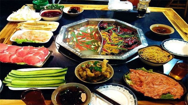 正宗重慶老火鍋加盟_2