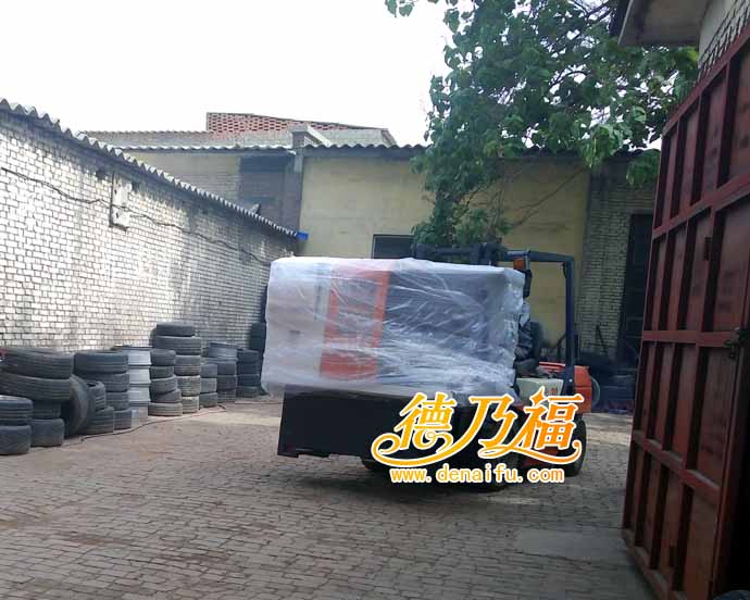 全自動28寸輪轂拉絲機發(fā)貨遼寧大連普蘭店，吉林梅河口德乃福_1