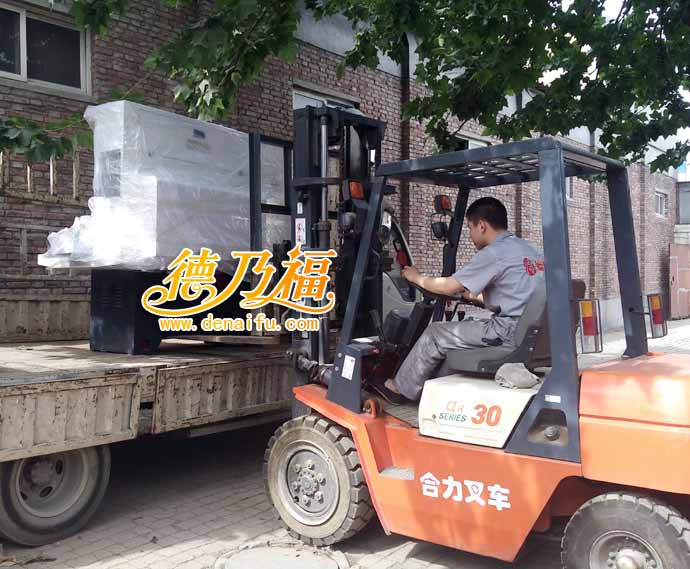 全自動28寸輪轂拉絲機發(fā)貨遼寧大連普蘭店，吉林梅河口德乃福_3