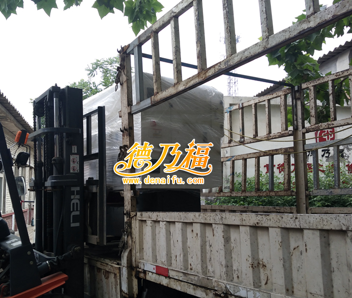 全自動28寸輪轂拉絲機發(fā)貨遼寧大連普蘭店，吉林梅河口德乃福_10