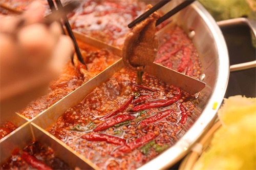 四川九宮格火鍋加盟哪家好重慶老火鍋加盟連鎖店_3