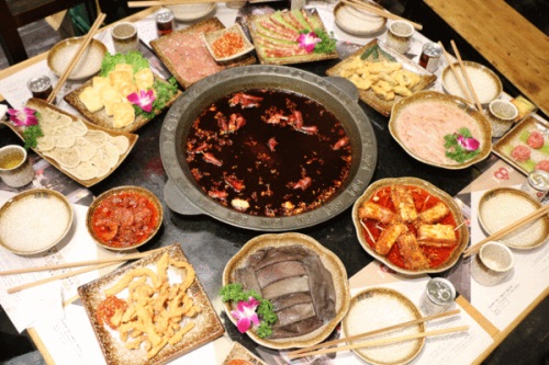 特色餐飲加盟重慶九宮格老火鍋加盟_1