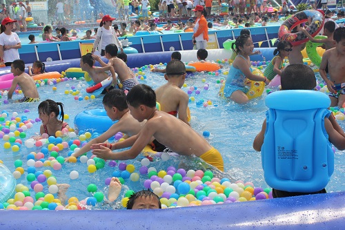 移動(dòng)水上樂(lè)園項(xiàng)目   點(diǎn)燃夏季投資熱潮_1