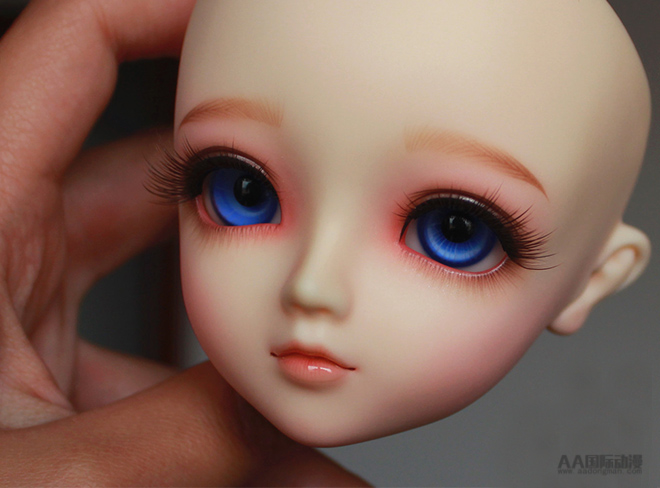 大陸興起DIY“改娃師” 替娃換妝月薪過萬_3