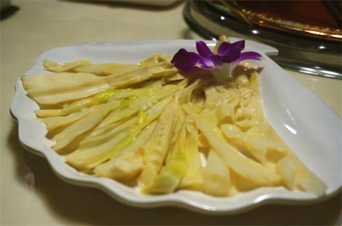 重慶特色火鍋連鎖加盟店如何賺錢(qián)_2