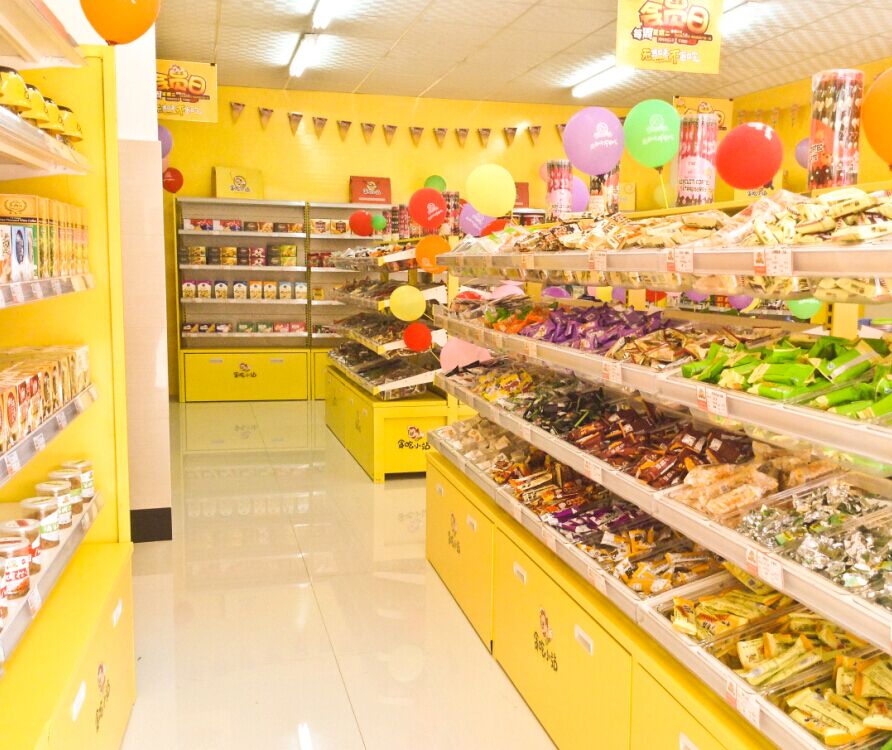 貪吃小站零食加盟市場效益如何？_1