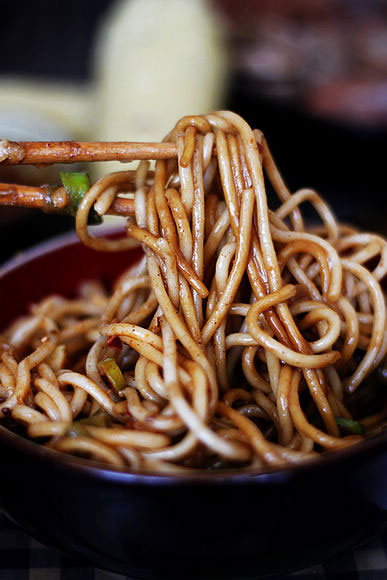 哪里可以學(xué)正宗熱干面（圖）_1