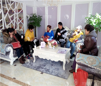 產(chǎn)后掉發(fā)？5招能助改善（圖）_1