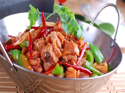 重慶香辣干鍋加盟有保障（圖）_3