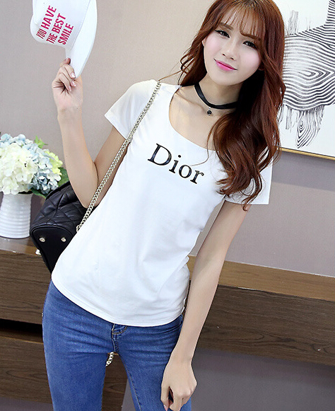 幾元的女裝怎么樣發(fā)貨 幾元的衣服在哪里拿貨比較好_1