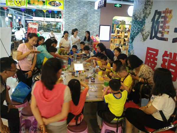 和韓店長一起走進兒童手工店玩蠟燭DIY_6