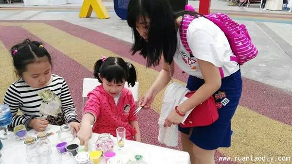 陶指藝手工陶藝店參加中意國際兒童藝術(shù)集市_6