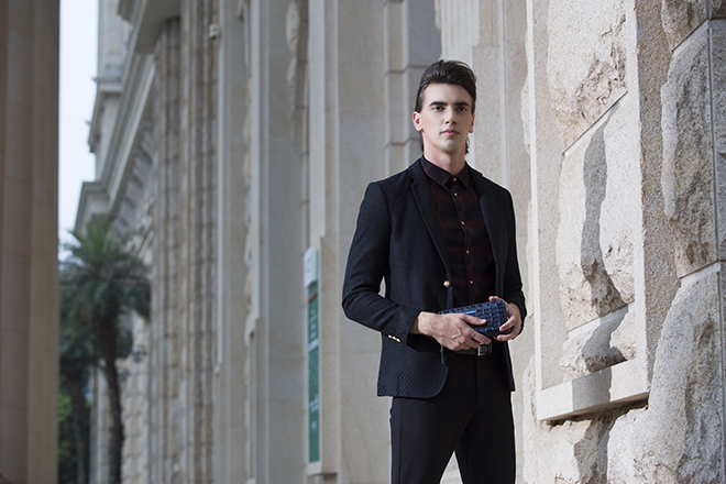 生活不易，加盟迪歐摩尼鞋包讓你賺錢更容易_1