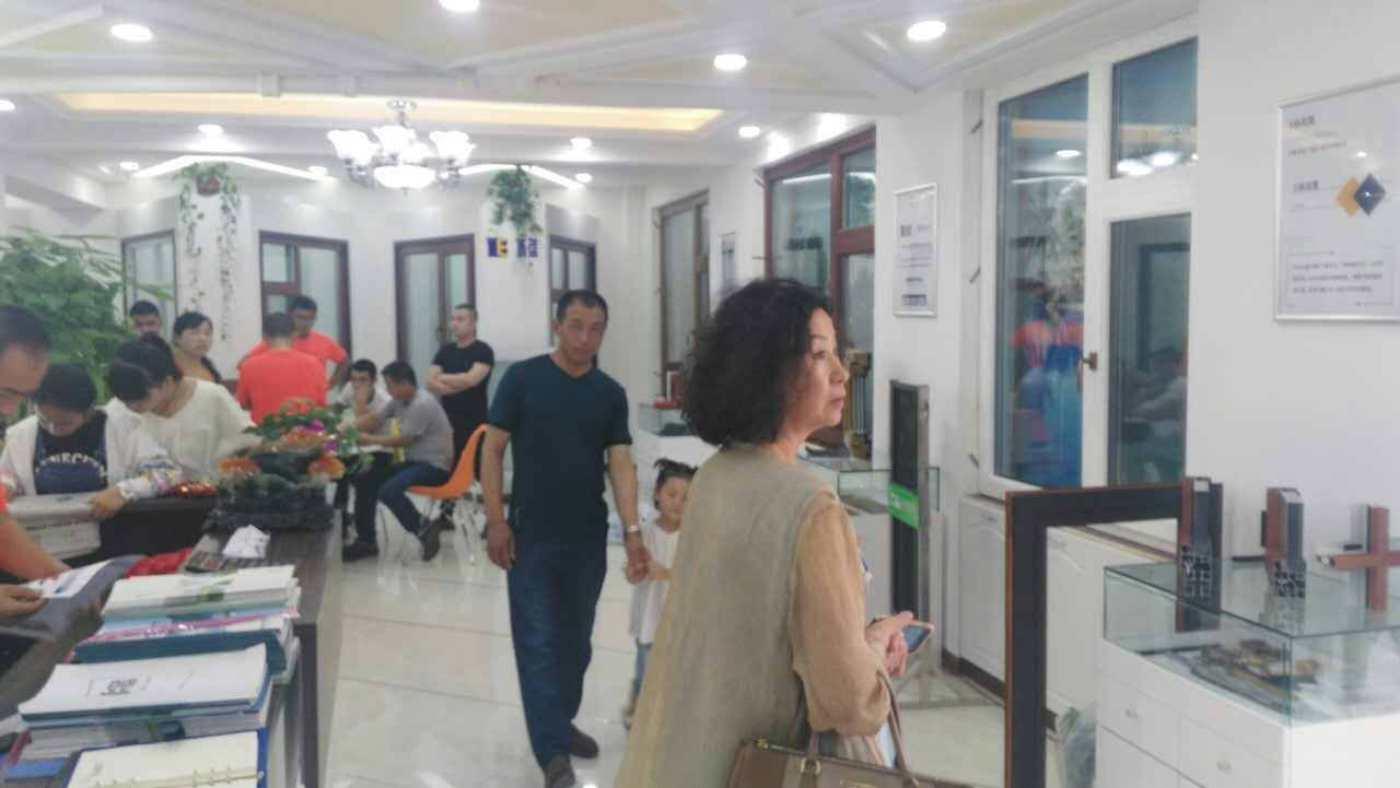 寧智無鎖孔智能門哈爾濱店正式開業(yè)?。▓D）_2