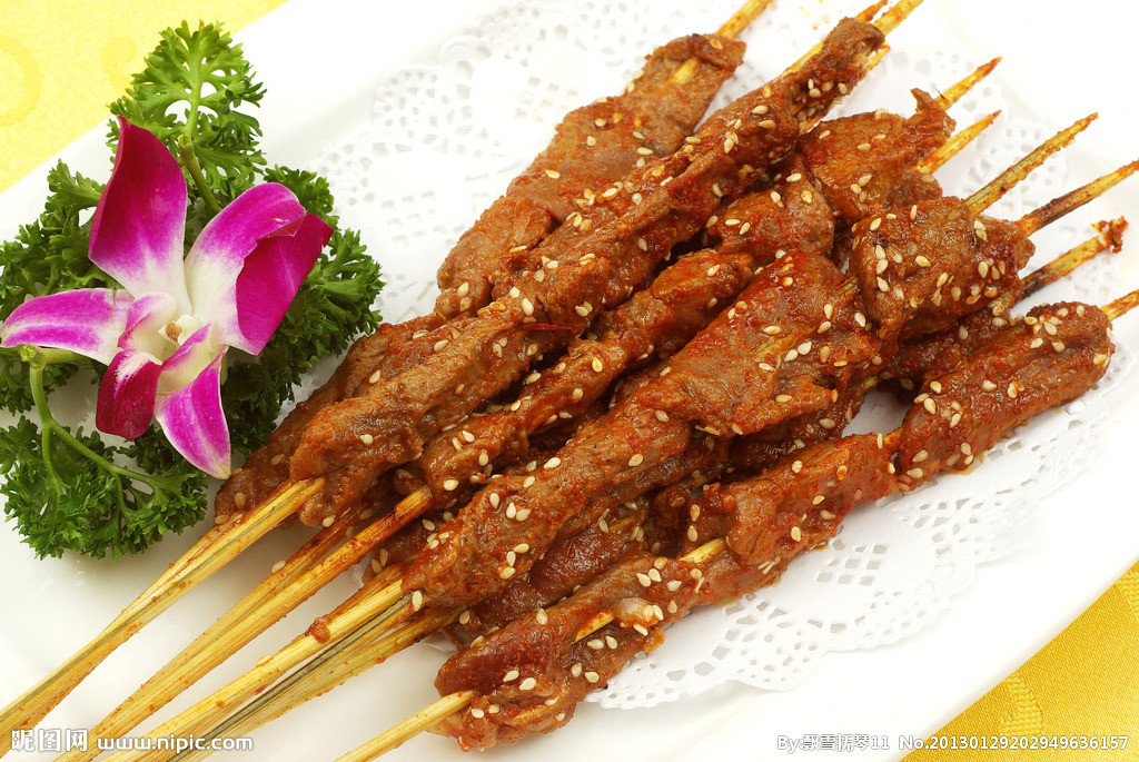 哪里可以學(xué)做無(wú)煙燒烤，正宗無(wú)煙燒烤培訓(xùn)（圖）_1