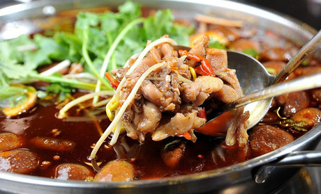 做餐飲就要做有特色的！詩仙兔鮮兔火鍋就是這么火！_1