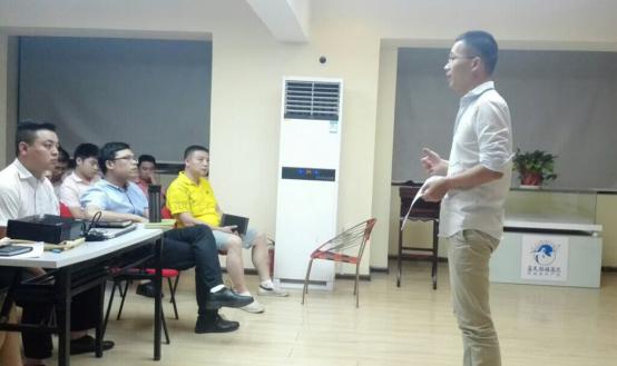 同心共贏 揚帆起航——藍天豚復合型精英人才第一期培訓班開班（圖）_3