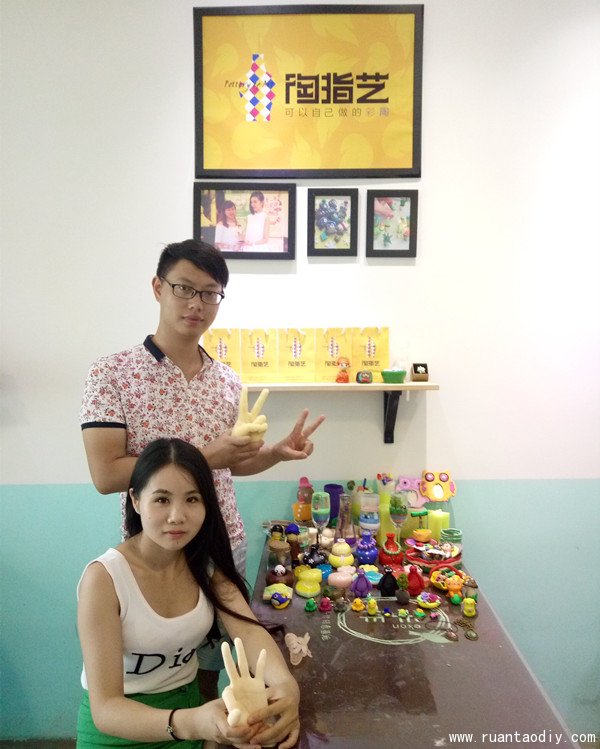 陶藝DIY周玉龍店長的加盟店總部培訓(xùn)結(jié)束（圖）_2