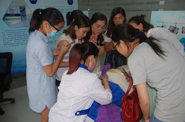 法國(guó)洛納丹蒂專業(yè)祛斑品牌連鎖加盟商培訓(xùn)會(huì)圓滿落幕!（圖）_14