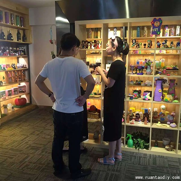 李平簽約DIY創(chuàng)業(yè)項(xiàng)目手工陶藝陶指藝（圖）_2