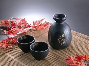 【鼎翰酒業(yè)】夏天為什么要來點白酒_1