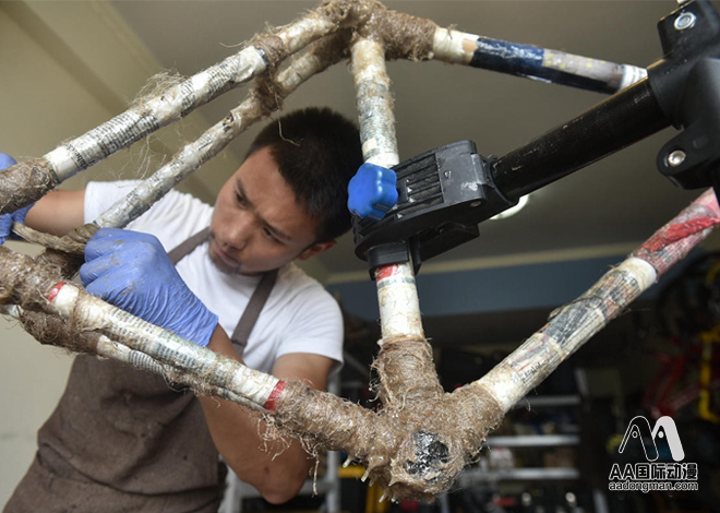 小伙DIY自制竹子自行車(chē)游拉薩_4