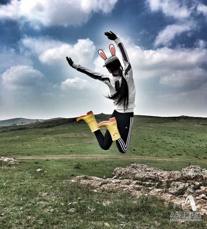 AA國(guó)際動(dòng)漫：趙麗穎COS兔子為奧運(yùn)助陣加油_2