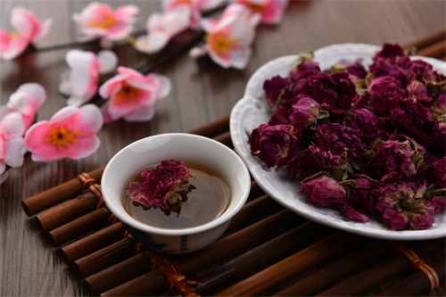 潤歆堂告訴你什么樣的玫瑰花茶比較好（圖）_1