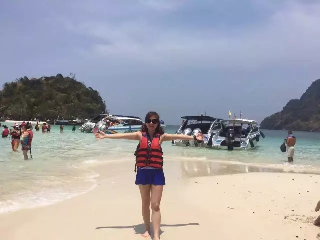 楷博科技睿祺無鎖孔智能門組織優(yōu)秀員工赴泰國旅游（圖）_4