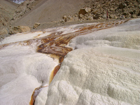 蘇約克純天然蘇打水的稀缺優(yōu)質(zhì)然蘇打水源之地_2