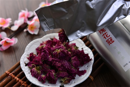 養(yǎng)生喝玫瑰花茶 潤(rùn)歆堂為你講解花冠和花蕾的區(qū)別（圖）_2