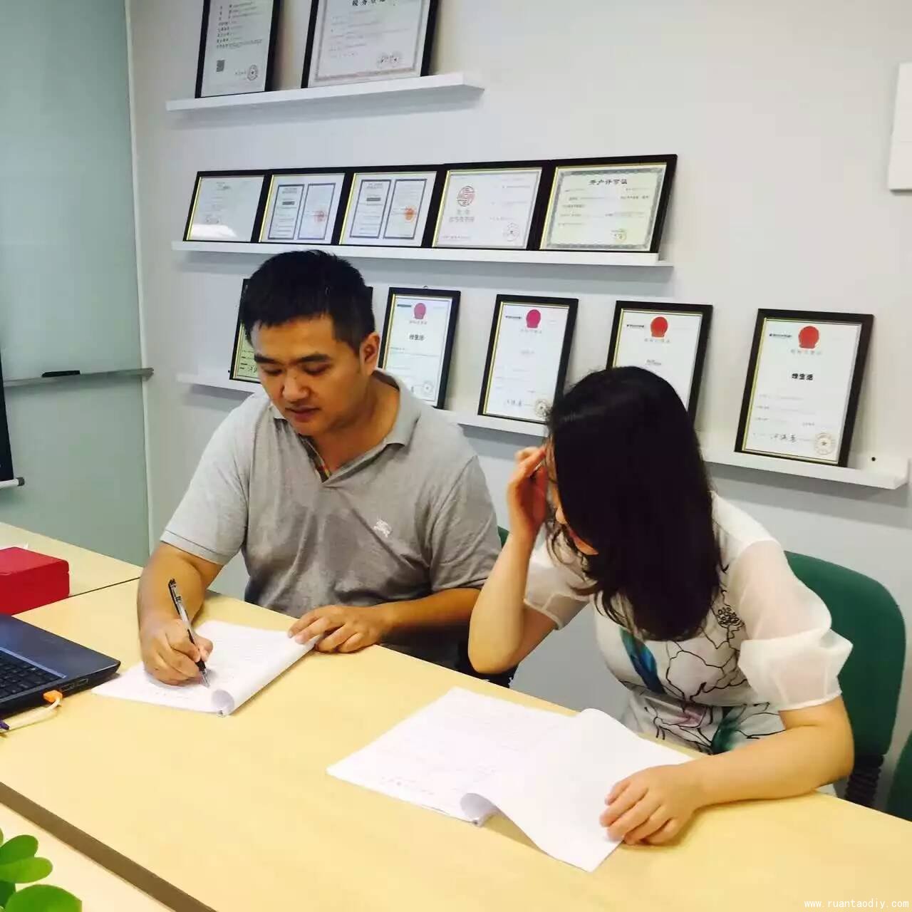 李姝妮女士正式加盟陶指藝陶藝DIY創(chuàng)業(yè)項目（圖）_4