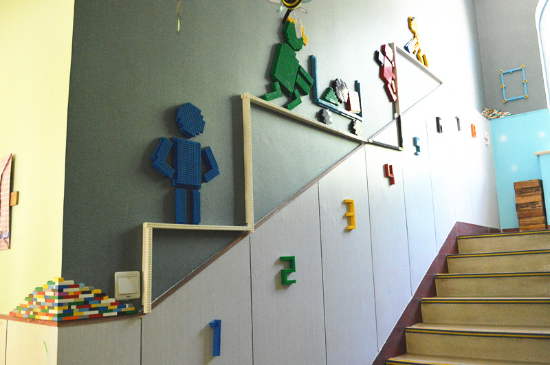 2016熱烈慶祝63961部隊(duì)幼兒園機(jī)器人實(shí)驗(yàn)室落成！_1