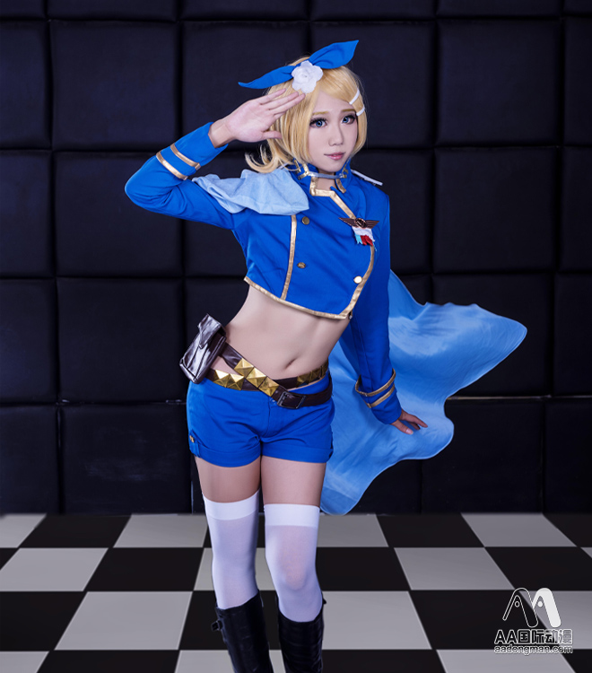 史詩(shī)級(jí)COS賞析 軍裝大覺(jué)醒_8