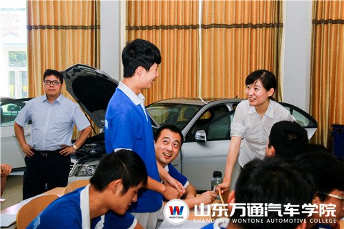 山東萬通開啟專場招聘會（圖）_4