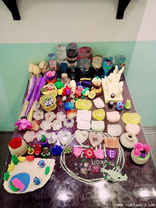 劉海明同學簽約陶指藝創(chuàng)意DIY陶藝手工館（圖）_5