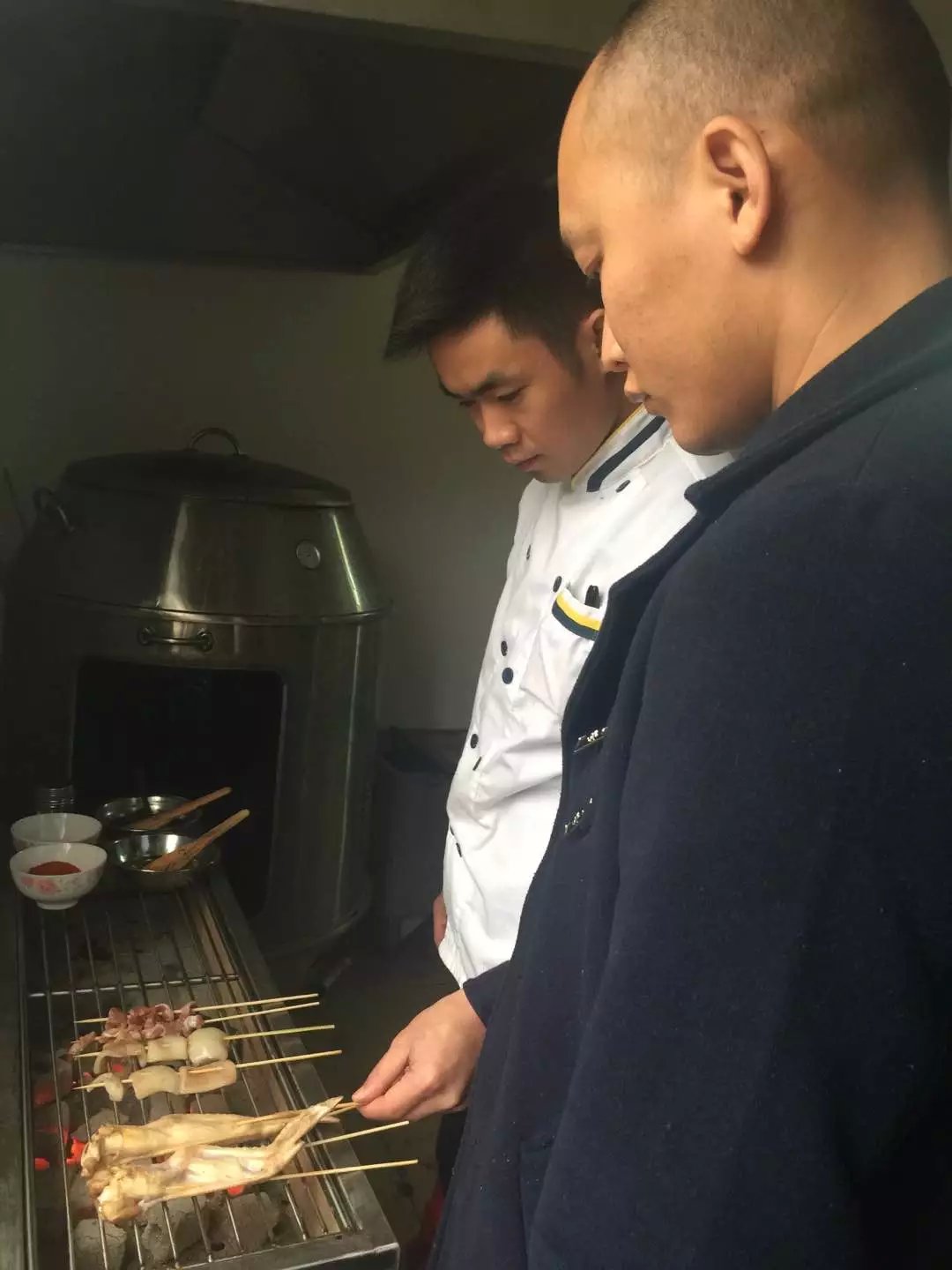 廣州哪里可以學(xué)燒烤，藝高燒烤培訓(xùn)（圖）_1