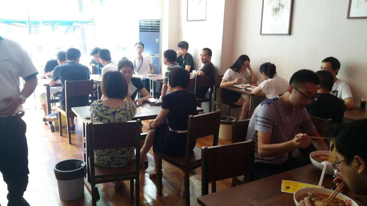 號外!號外!辣暈了火鍋米線成飛店今天開業(yè)了歡迎大家前來品嘗（圖）_2