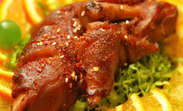 郴州哪里有培訓(xùn)烤豬蹄技術(shù)_1