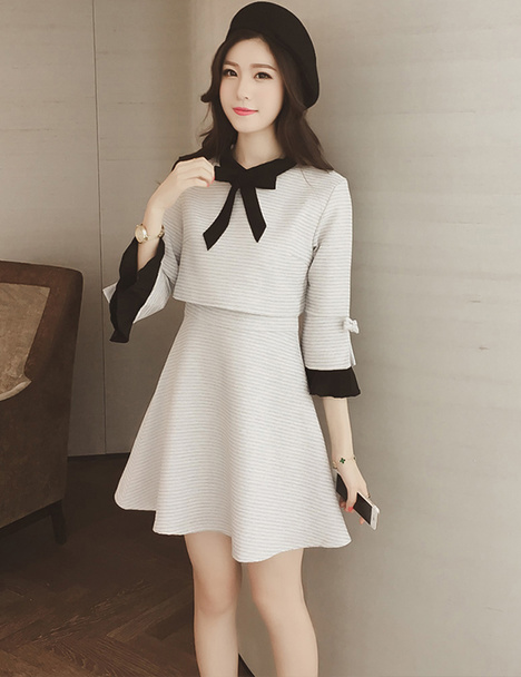 擺地?cái)傎u(mài)衣服賺錢(qián)嗎進(jìn)貨要怎么找廠家呢_1