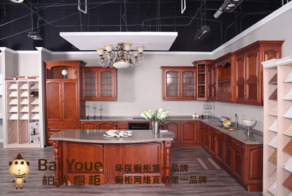 定制櫥柜選購 實木櫥柜價格一般是多少？（圖）_2