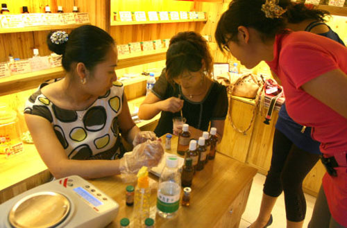 在家自制護(hù)膚品有風(fēng)險(xiǎn)，護(hù)膚品OEM廠家解惑（圖）_1