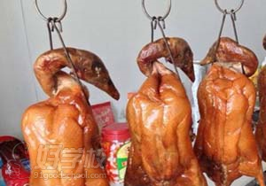 哪里可以學(xué)做烤鴨 烤鴨培訓(xùn)_1