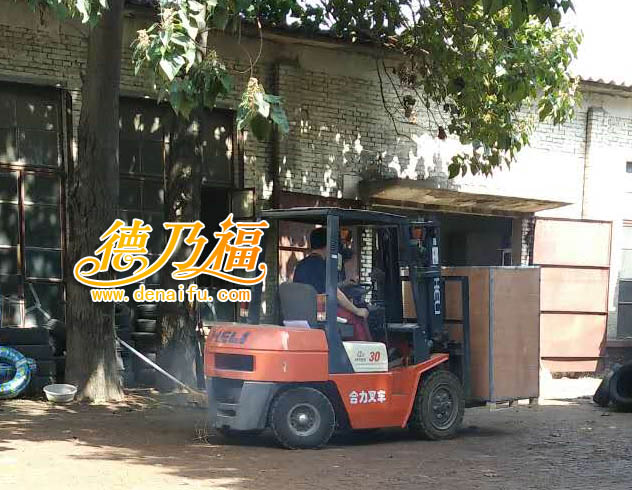 德乃福豪華版輪轂整形機(jī)發(fā)貨，專業(yè)修復(fù)輪轂變形失圓_1