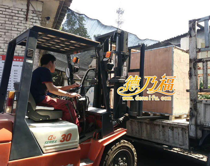 德乃福豪華版輪轂整形機(jī)發(fā)貨，專業(yè)修復(fù)輪轂變形失圓_3