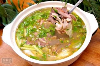 蹺腳牛肉培訓(xùn)特色美味，頑牛大咖來襲！_1