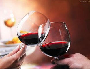 聽說紅酒美容，白酒補腎_1