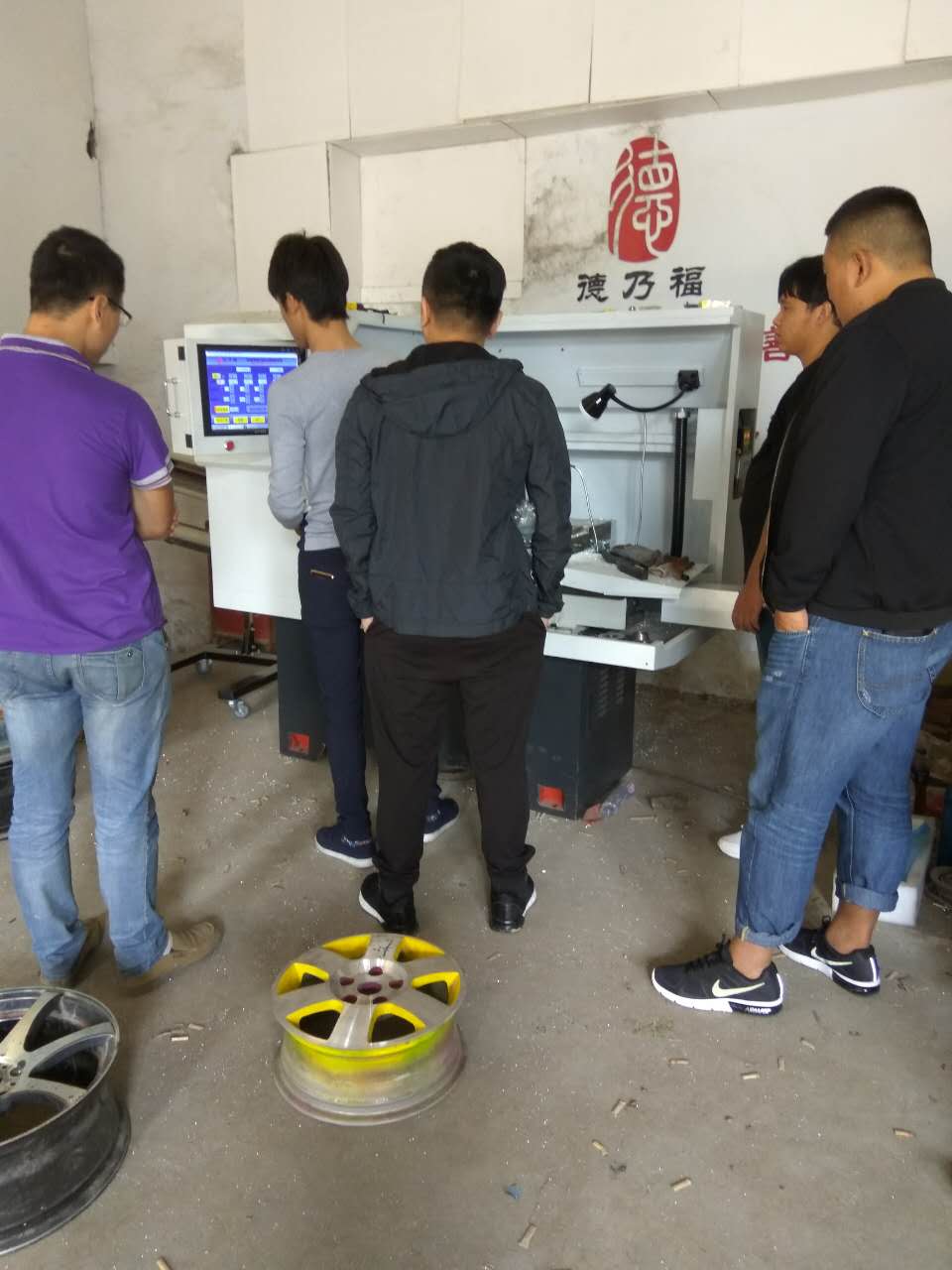 山東濟(jì)南青年考察德乃福輪轂修復(fù)所有項目，準(zhǔn)備開店當(dāng)老板_1