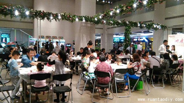 中秋節(jié)冰皮月餅DIY活動(dòng)火熱進(jìn)行中（圖）_6