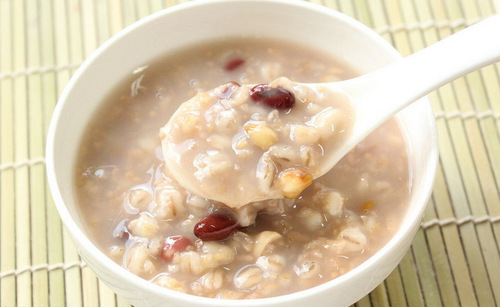 五谷雜糧養(yǎng)生粥加盟店 揚光品牌養(yǎng)生粥：粥香迷人，久久不能讓人忘懷_2